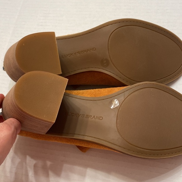 Lucky Brand Women's Tan Suede Peep Toe Booties, Size:8.5 - Picture 13 of 16